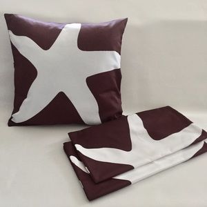 Starfish brown n white pillow covers. Set of 3